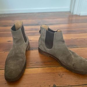 Clark’s size 11 boots